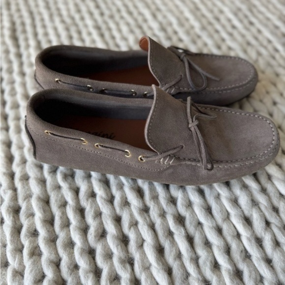 Mangini Italian Men's Gray Suede Loafers retail $200. Nautical preppy 9.5 or 10 - Picture 1 of 6